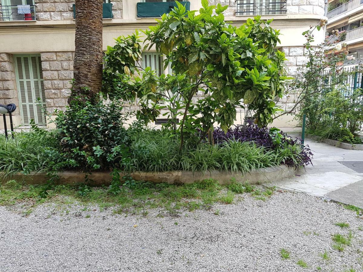 Apartment Proche Mer Nizza Exterior foto